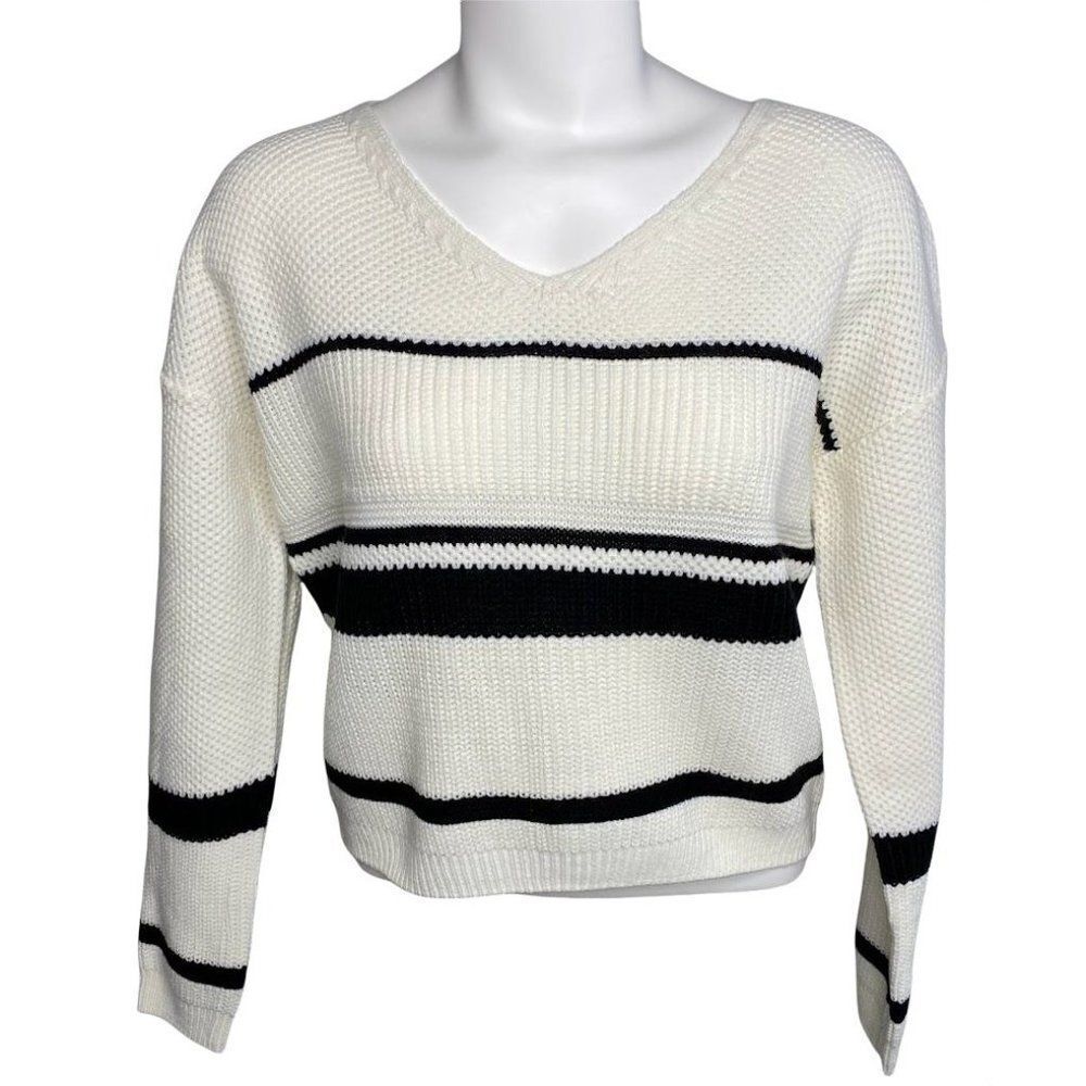 Numero Sweater Top Women's MEDIUM White Black Lace-Back‎ Cropped Long-Sleeve NEW